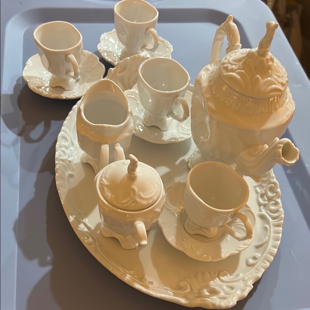 Royal Danube children’s China tea set. Rare,Vintage 18 piece set. Never used.
